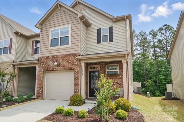 9424 Avery Lilac Lane