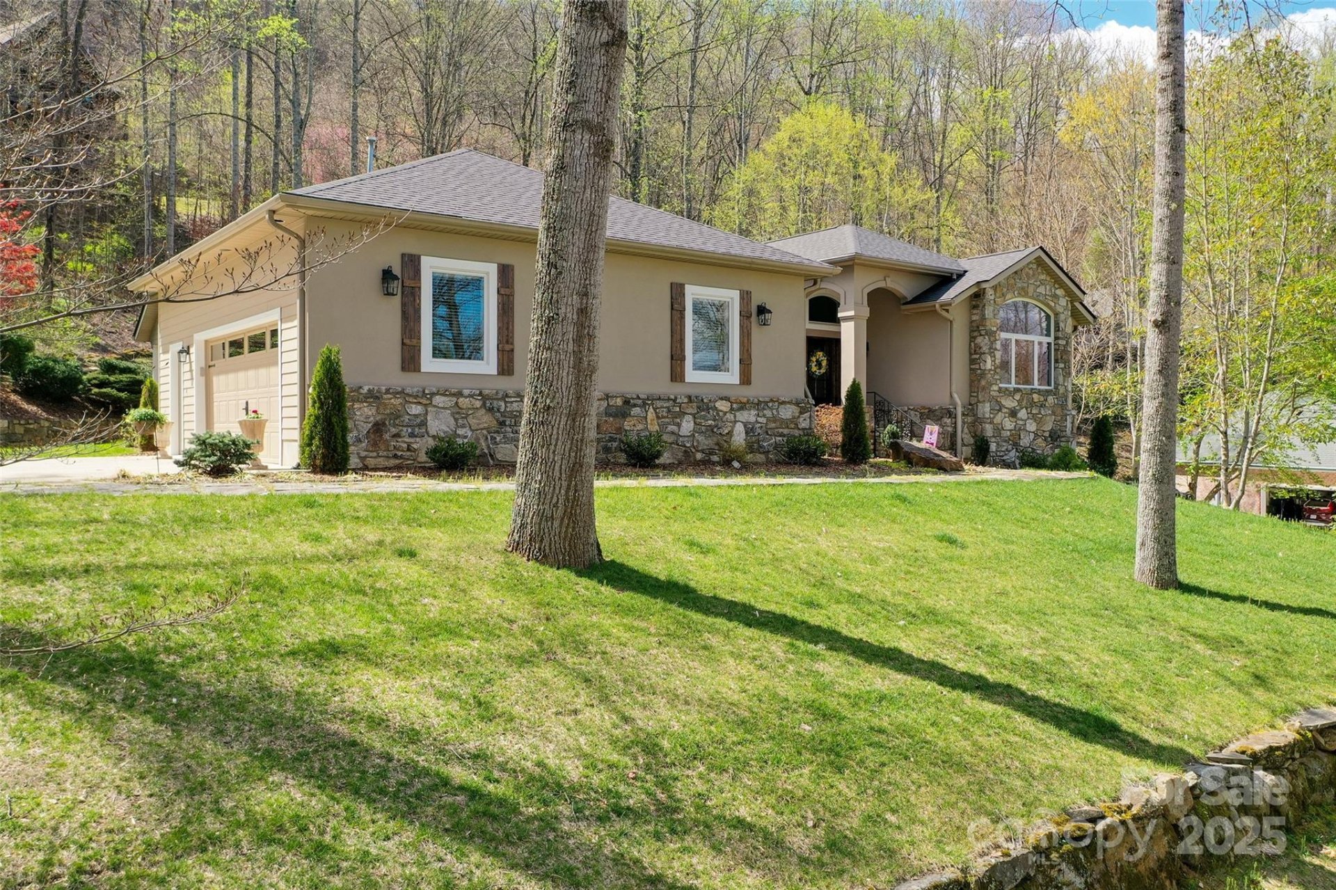 Property image 3 at 300 Sanctuary Drive, Waynesville, NC 28786