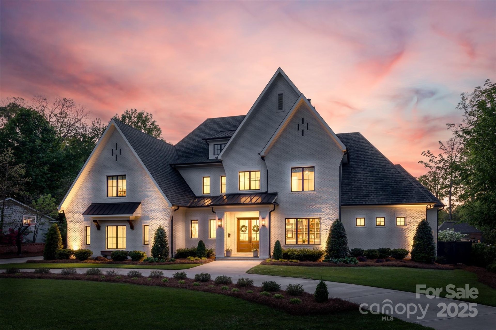 Property image 1 at 1976 Ferncliff Road, Charlotte, NC 28211