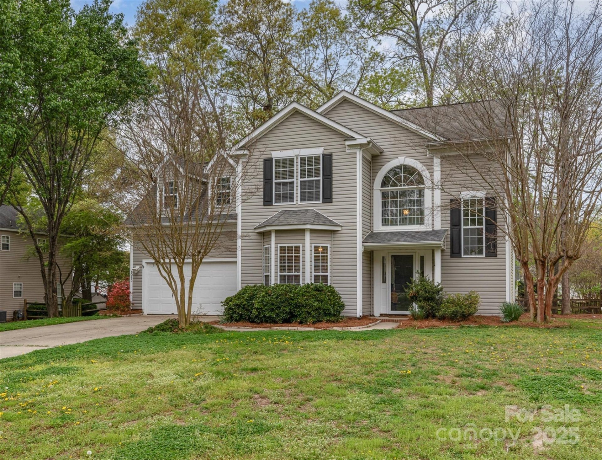 Property image 1 at 8013 Sheckler Lane, Matthews, NC 28104