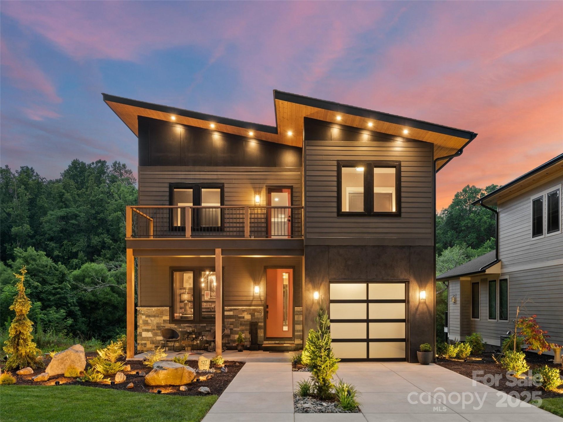 127 Rough Bark Trail
