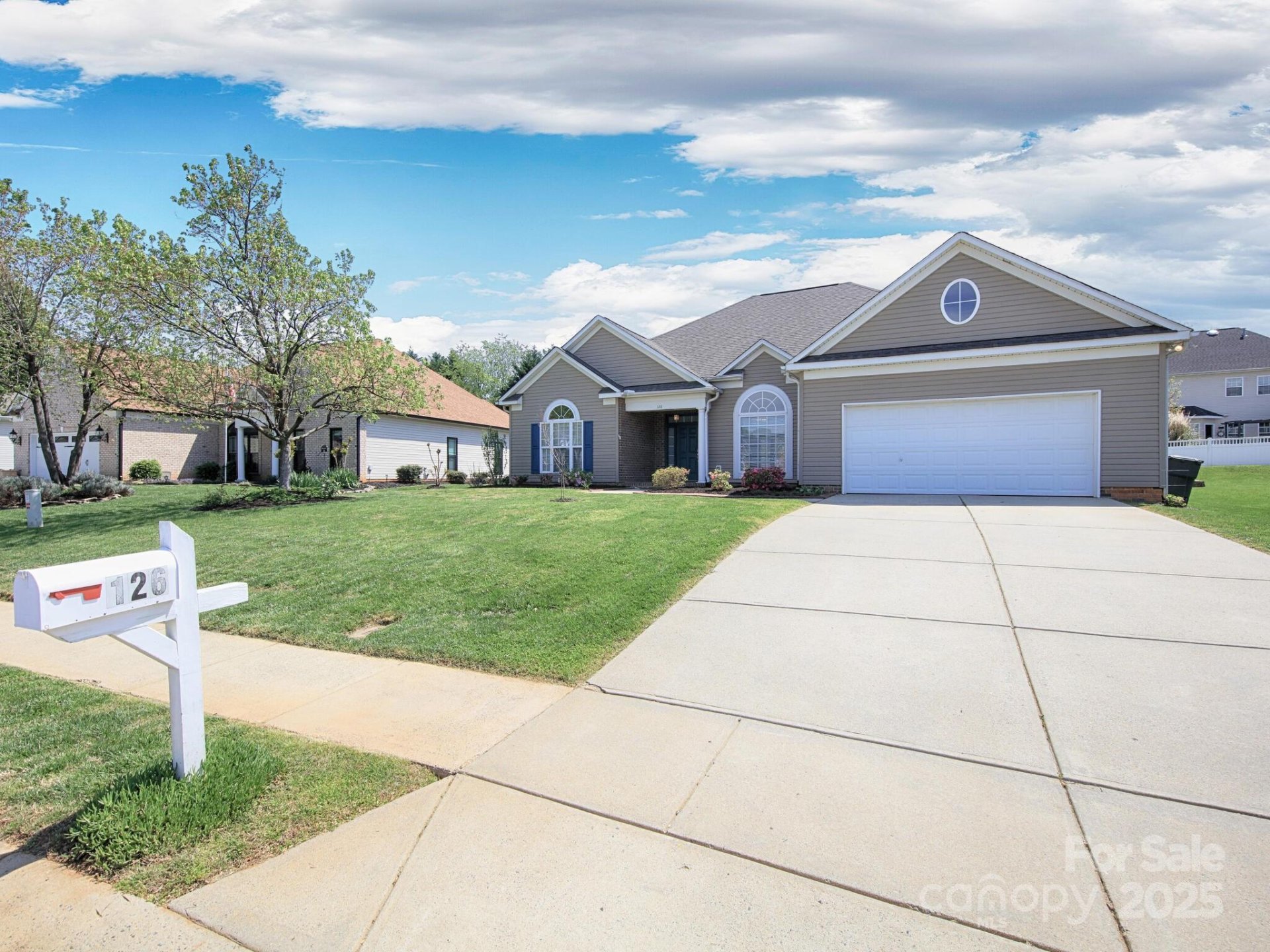 Property image 2 at 126 Dairy Farm Road, Mooresville, NC 28115