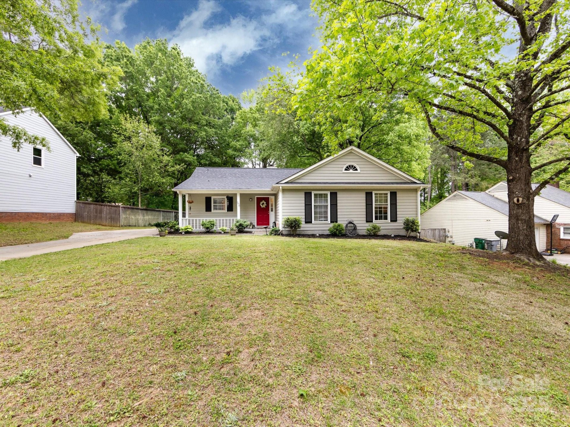 Property image 2 at 7820 Elm Tree Lane, Charlotte, NC 28227