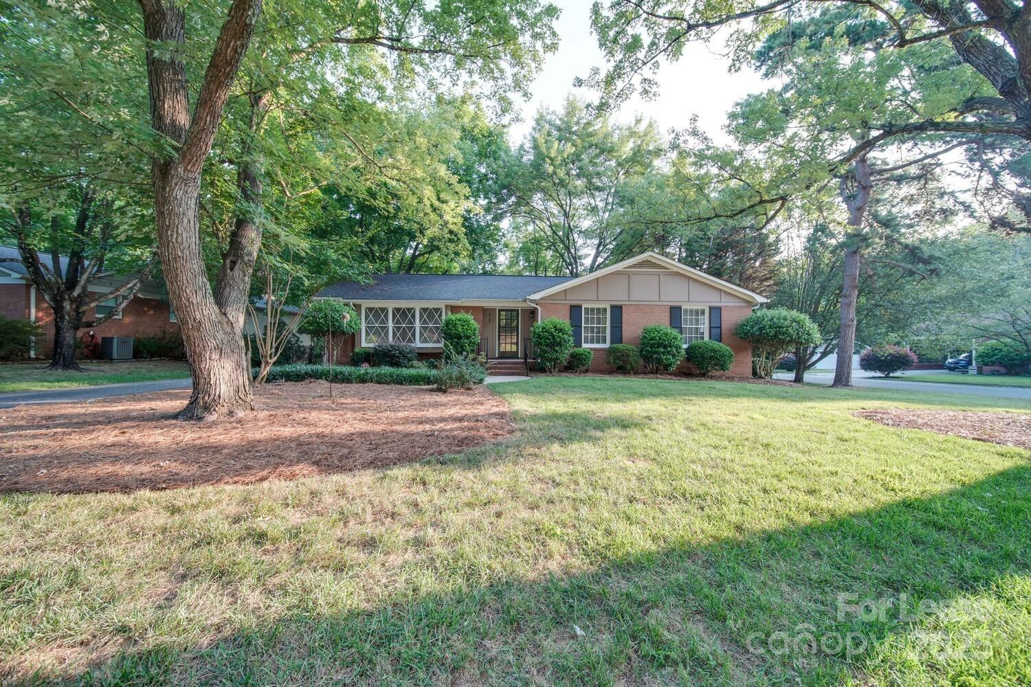 Property image 1 at 6700 Castlegate Drive, Charlotte, NC 28226