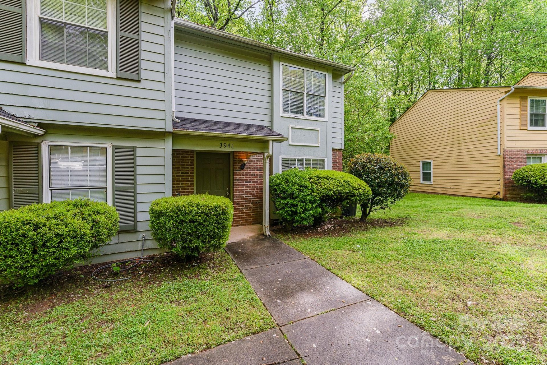 Property image 2 at 3941 Briarhill Drive, Charlotte, NC 28215