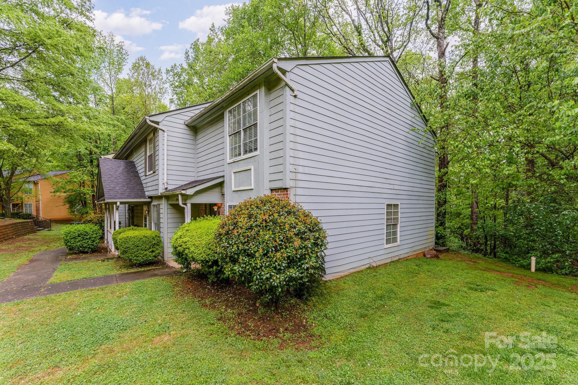 Property image 3 at 3941 Briarhill Drive, Charlotte, NC 28215