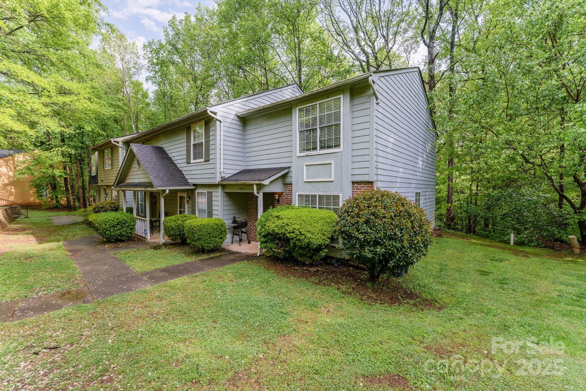 Property image 4 at 3941 Briarhill Drive, Charlotte, NC 28215