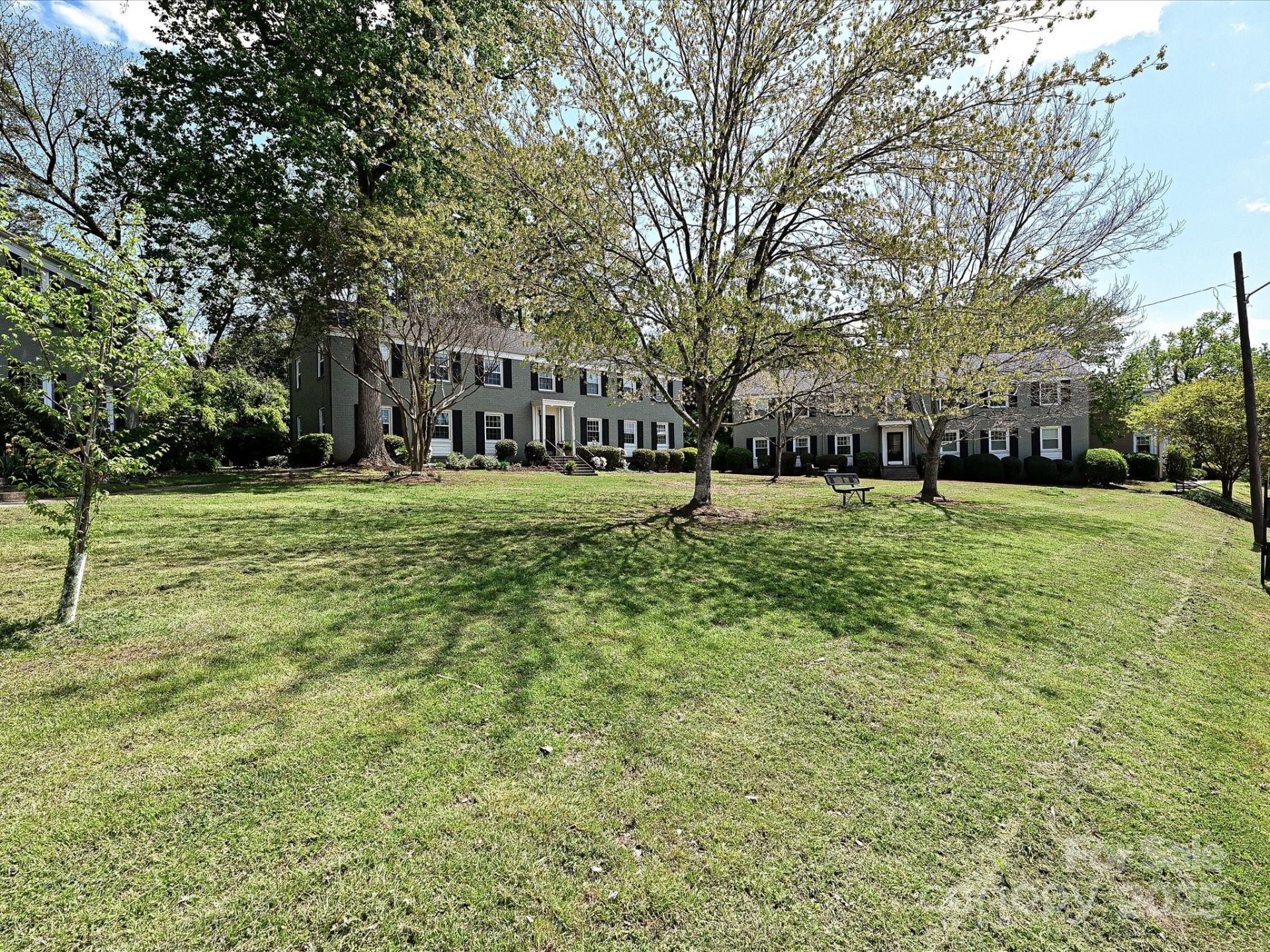 Property image 3 at 557 Wakefield Drive, Charlotte, NC 28209