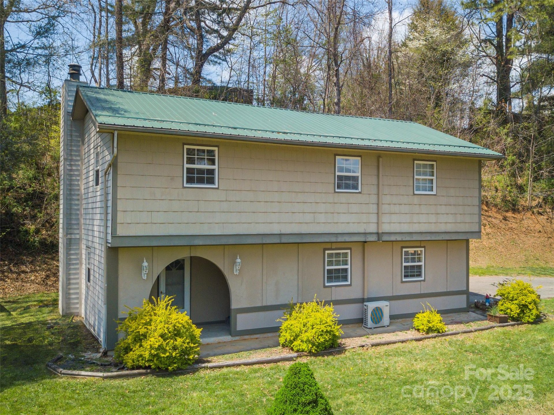 Property image 2 at 383 Pioneer Drive, Waynesville, NC 28786