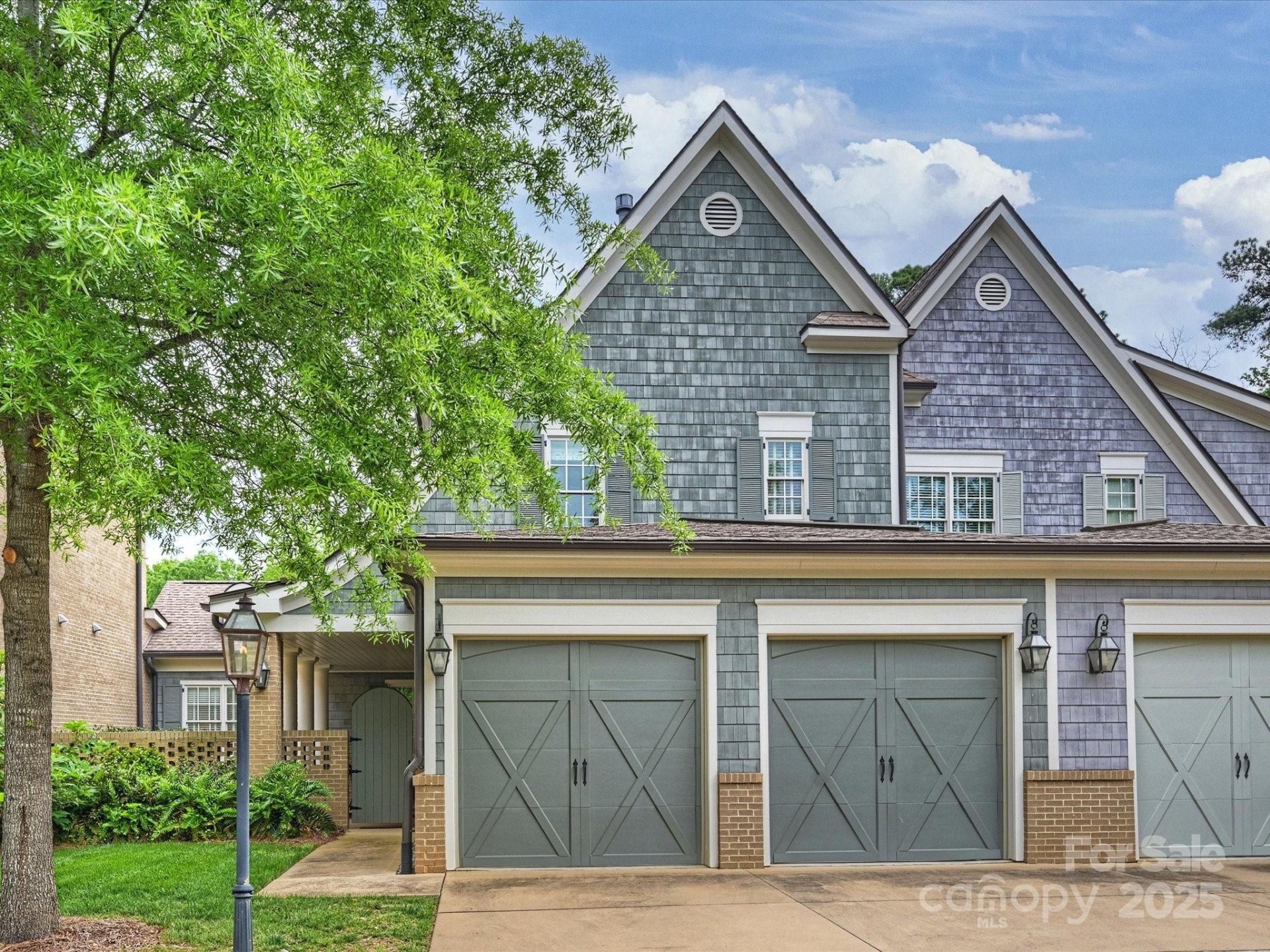 2616 Colton Drive