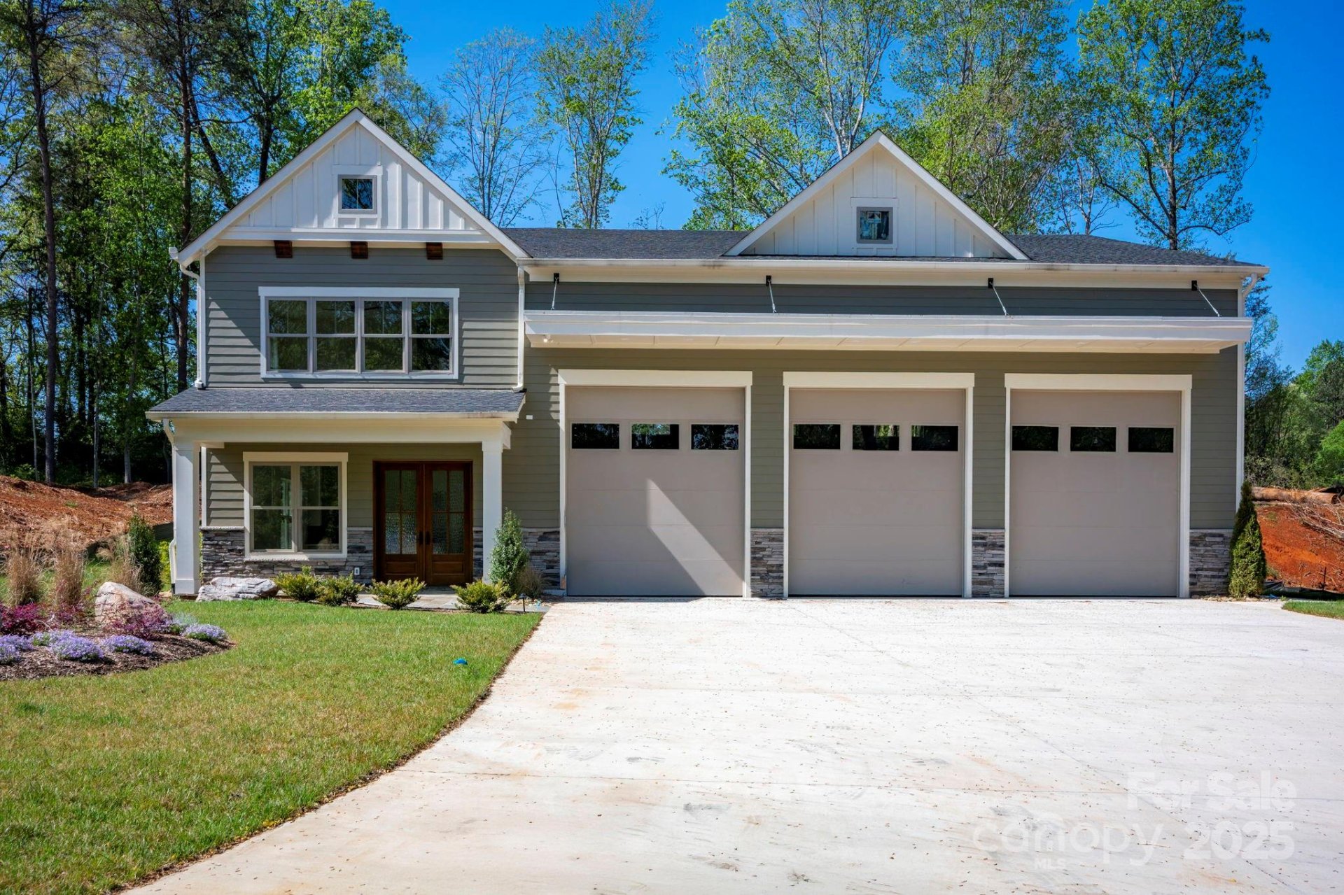 Brawley Downs, Mooresville Community