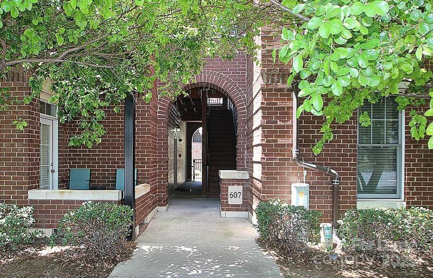 Property image 1 at 619 Garden District Drive, Charlotte, NC 28202