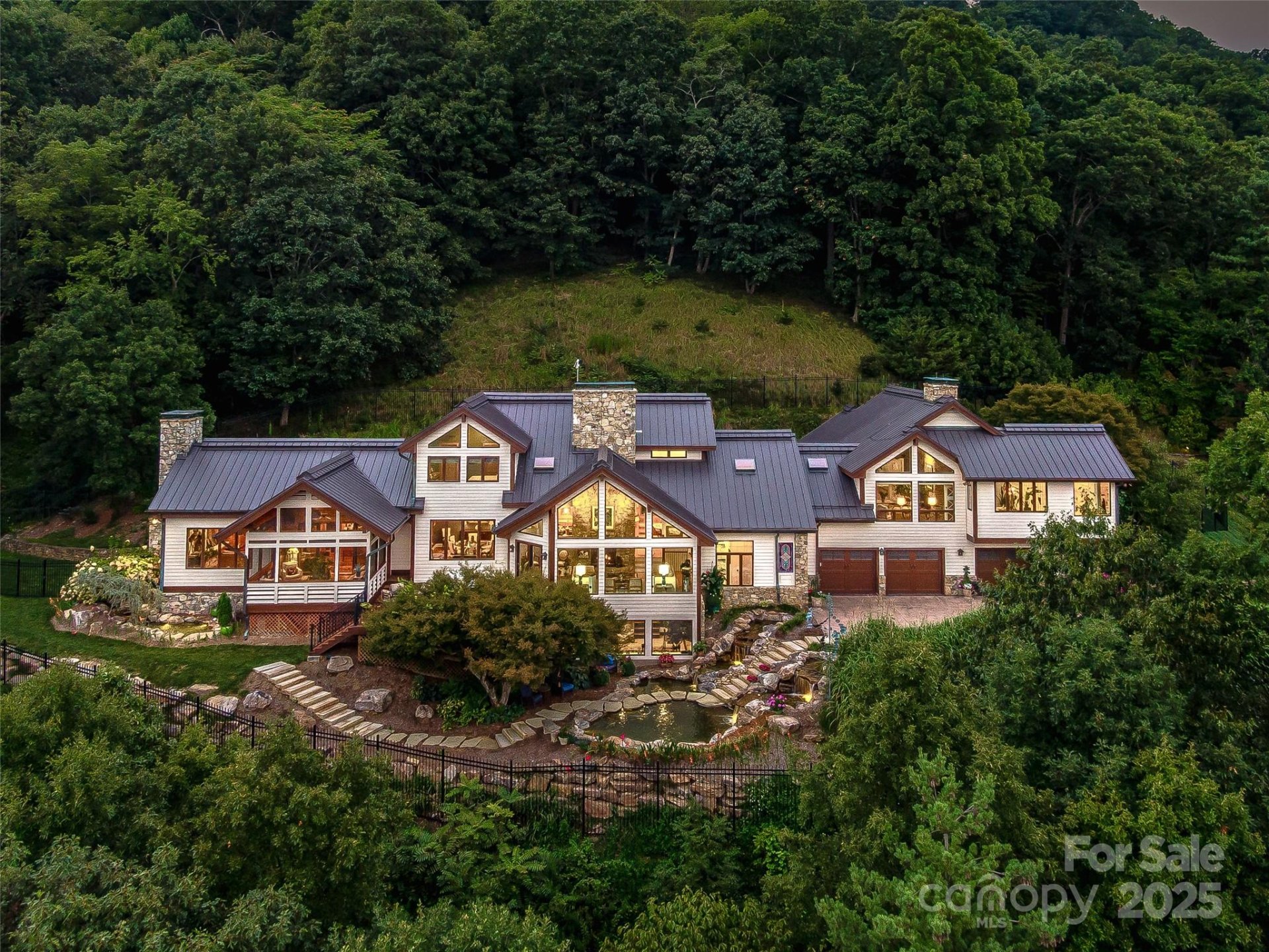 Property image 2 at 10 Beaverbrook Court, Asheville, NC 28804