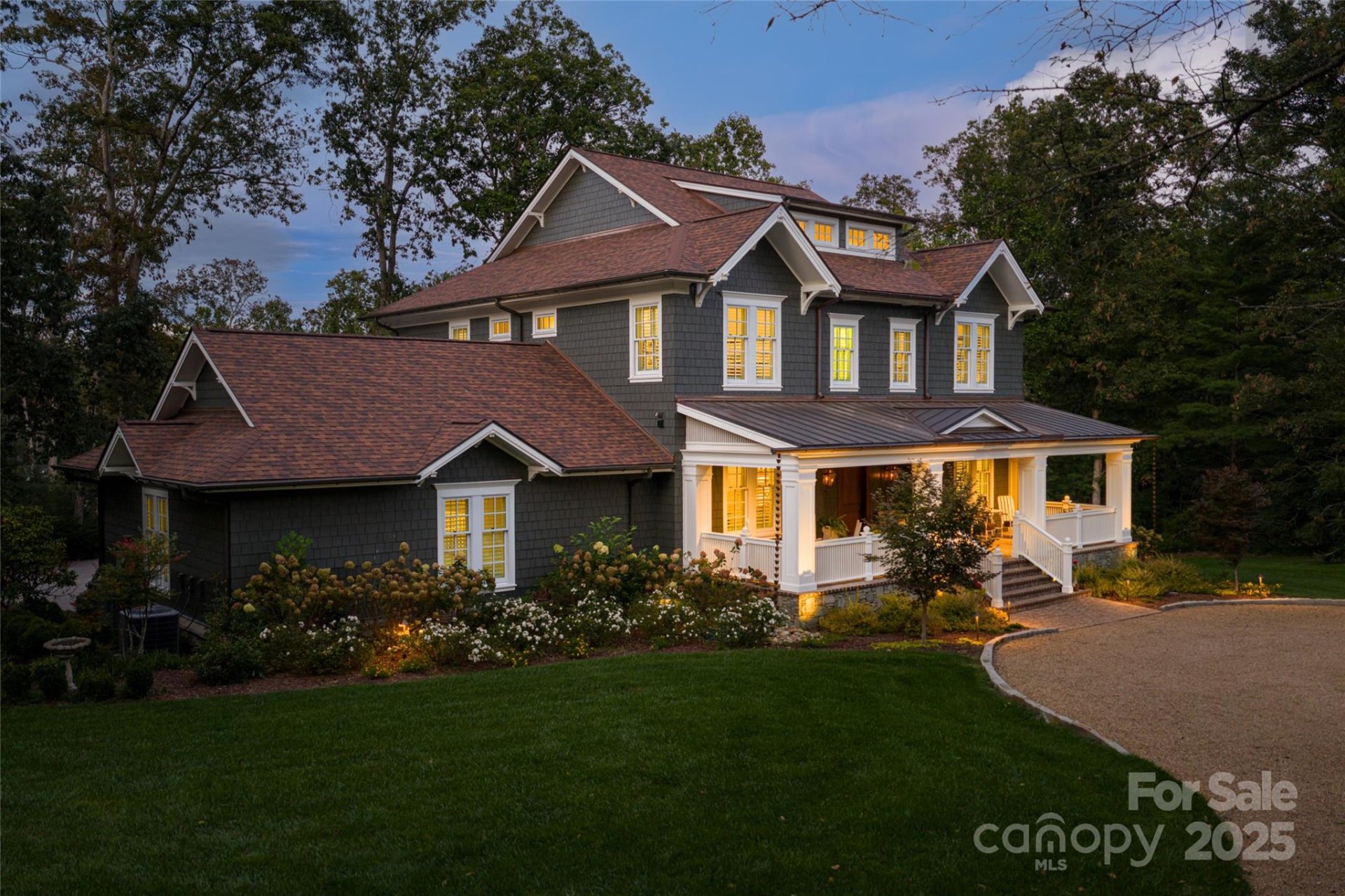 1 Cedar Chine Drive