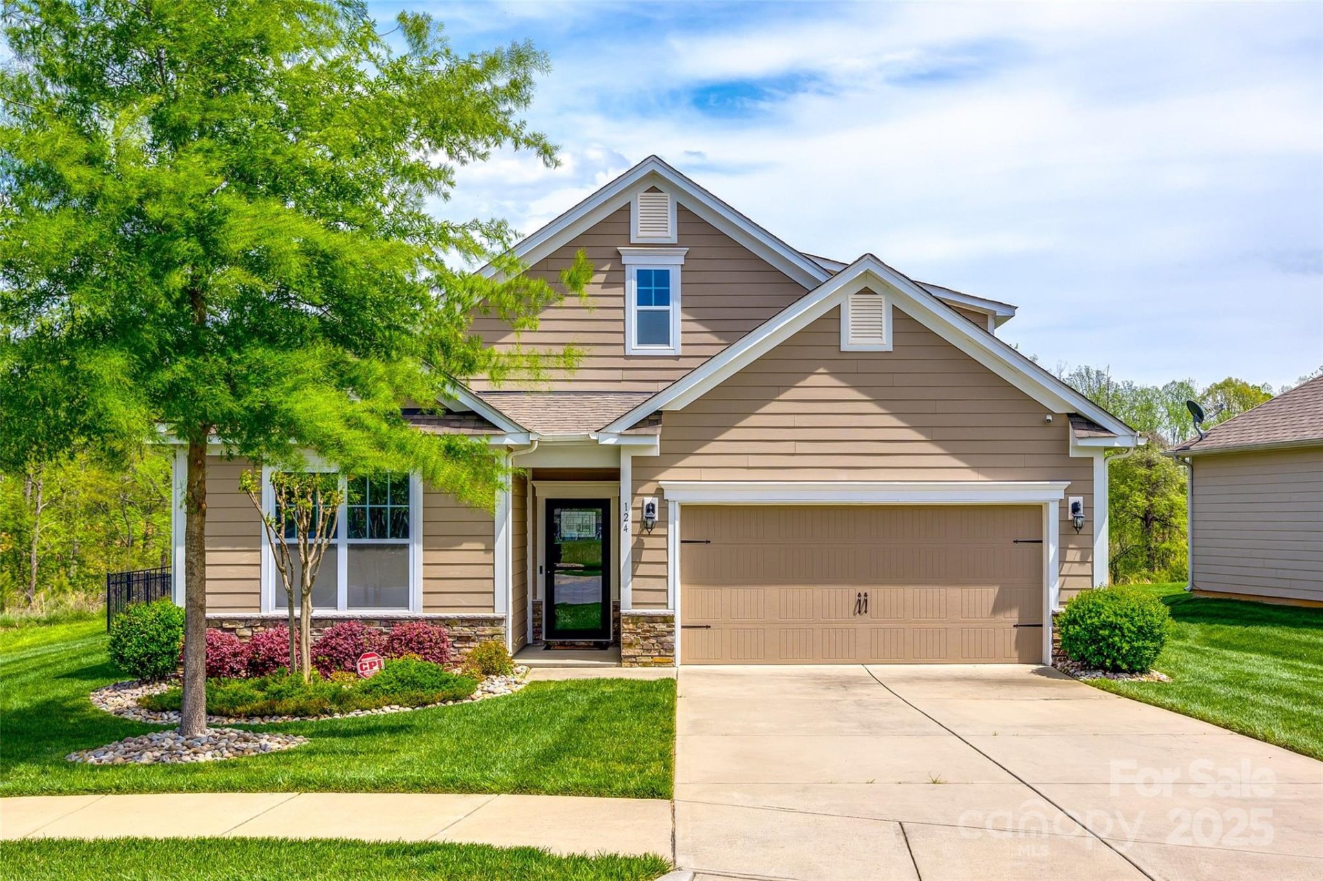 Property image 1 at 124 Rosebay Drive, Mooresville, NC 28117