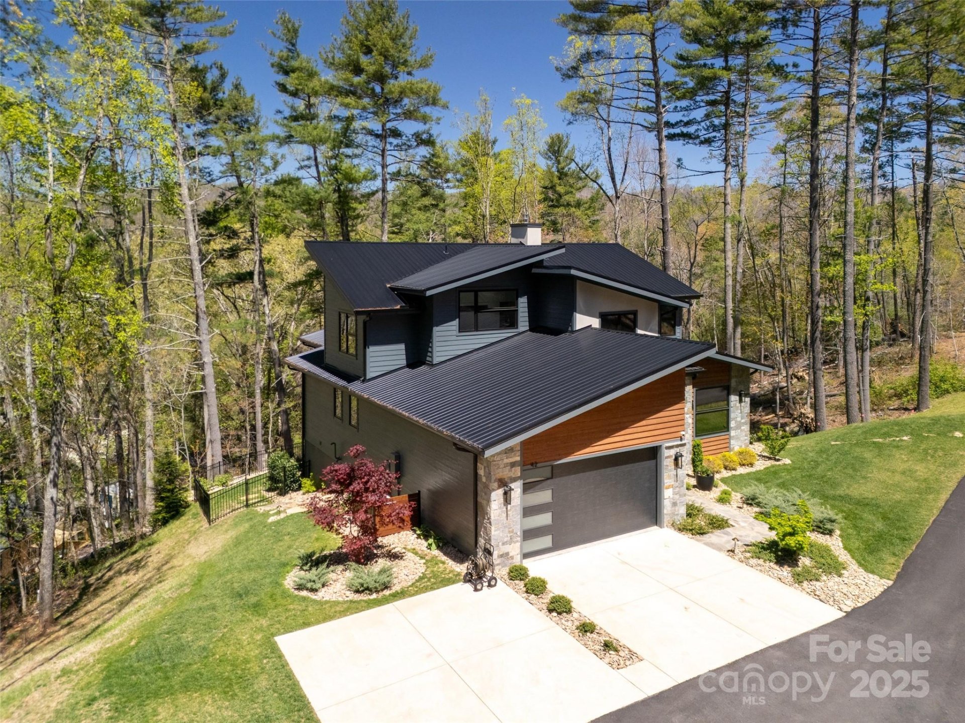 Property image 2 at 42 Spring Cove Road, Asheville, NC 28804