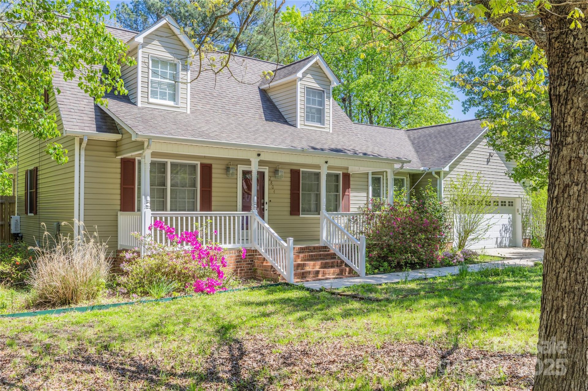 Property image 2 at 2804 Lake Hill Court, High Point, NC 27265