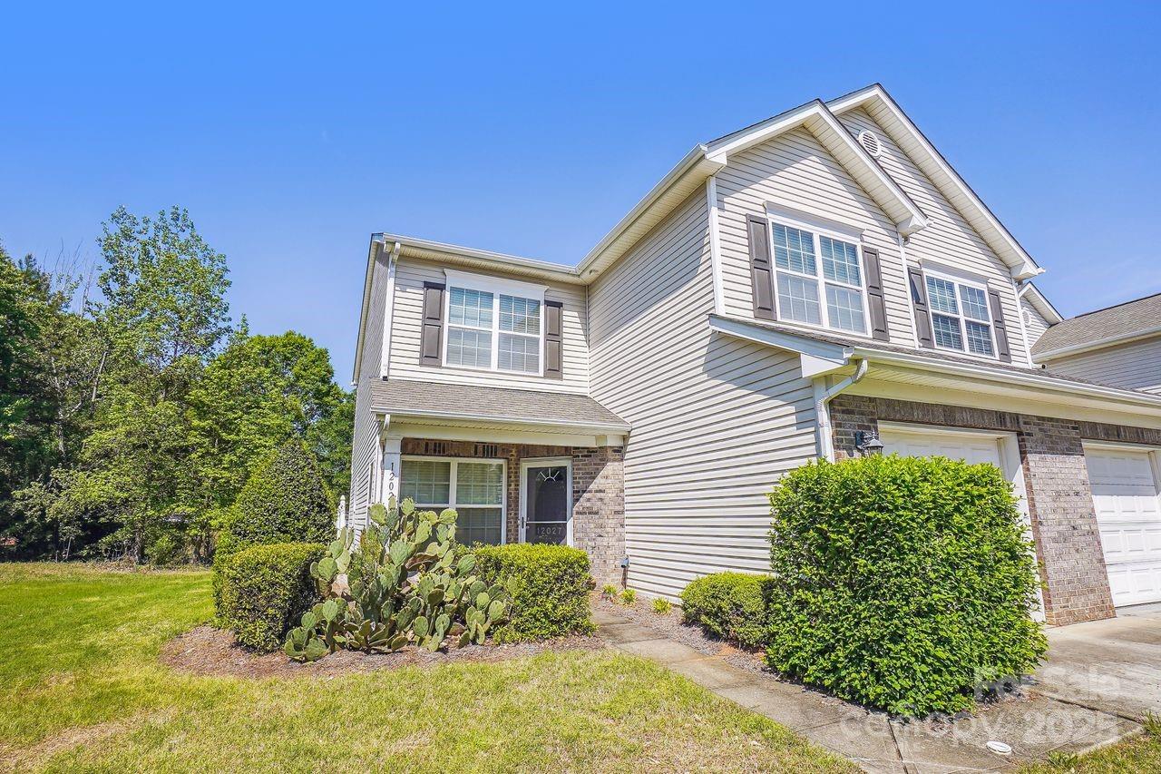 Property image 2 at 12027 Stratfield Place Circle, Pineville, NC 28134
