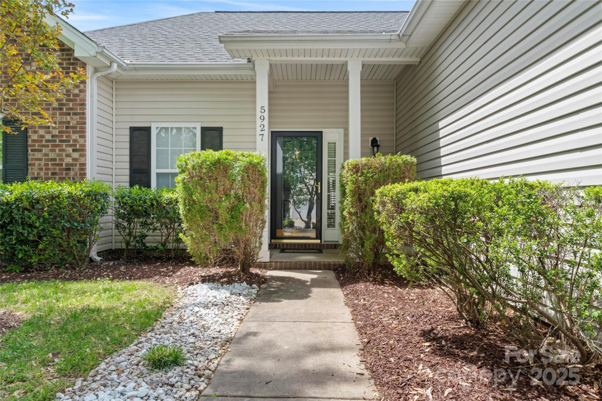 Property image 2 at 5927 Patricia Ryan Drive, Charlotte, NC 28216