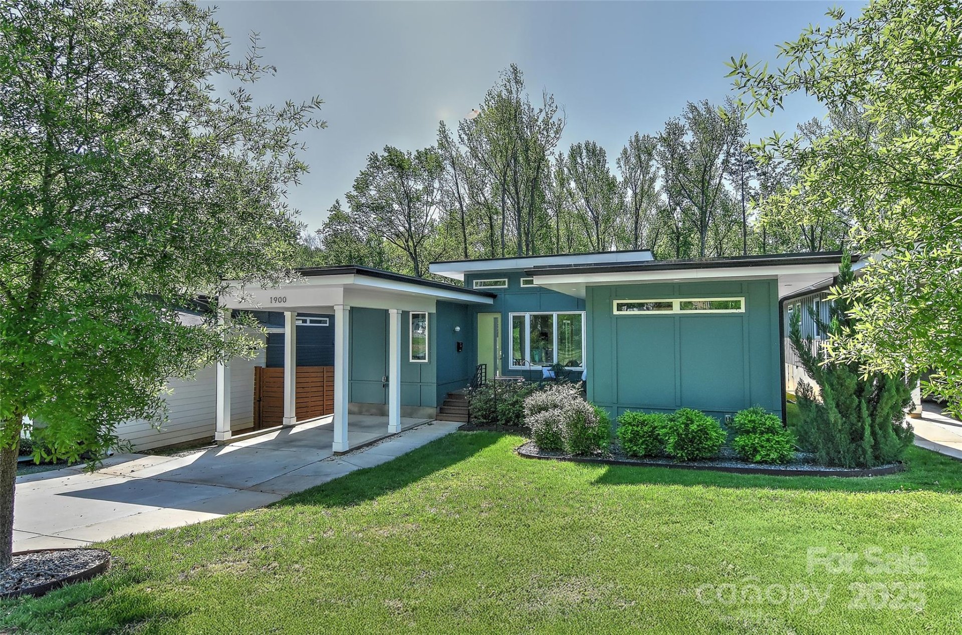 Property image 1 at 1900 Lakedell Drive, Charlotte, NC 28215