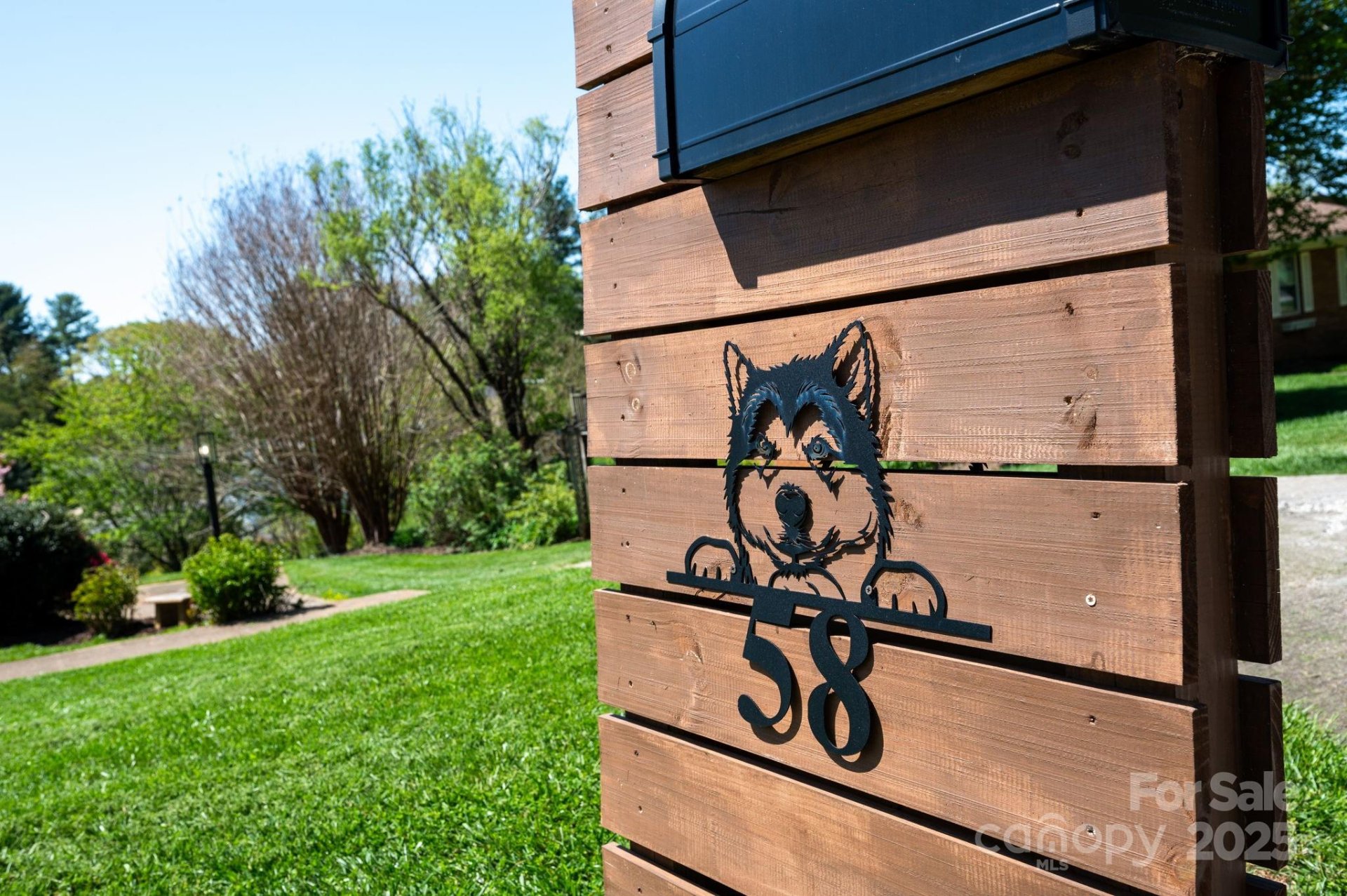 Property image 3 at 58 Braddock Way, Asheville, NC 28803