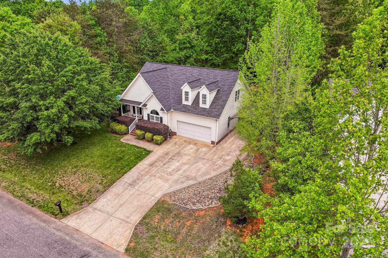 Property image 2 at 3509 Seminole Drive, Maiden, NC 28650