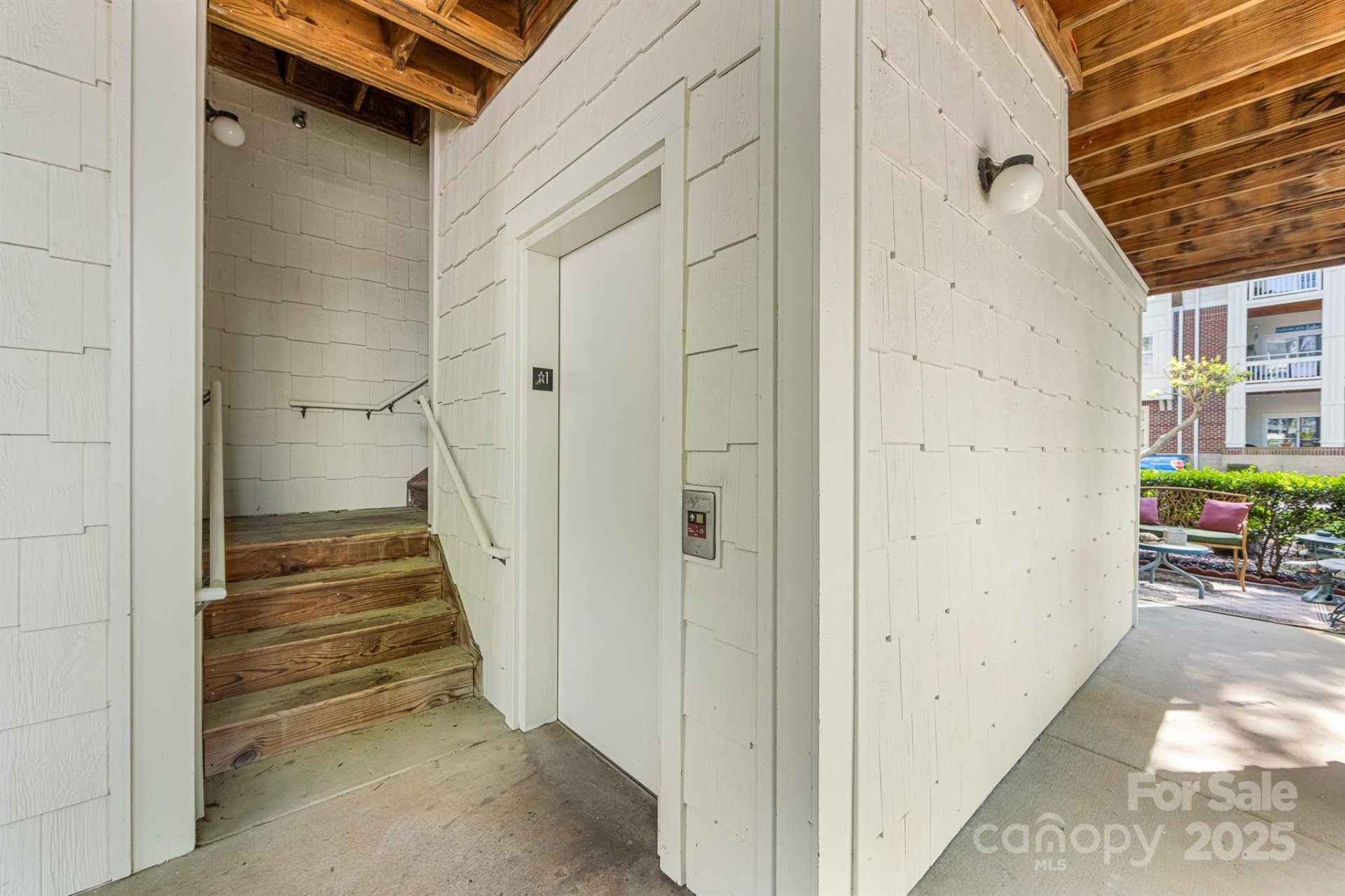 Property image 3 at 921 Northeast Drive, Davidson, NC 28036
