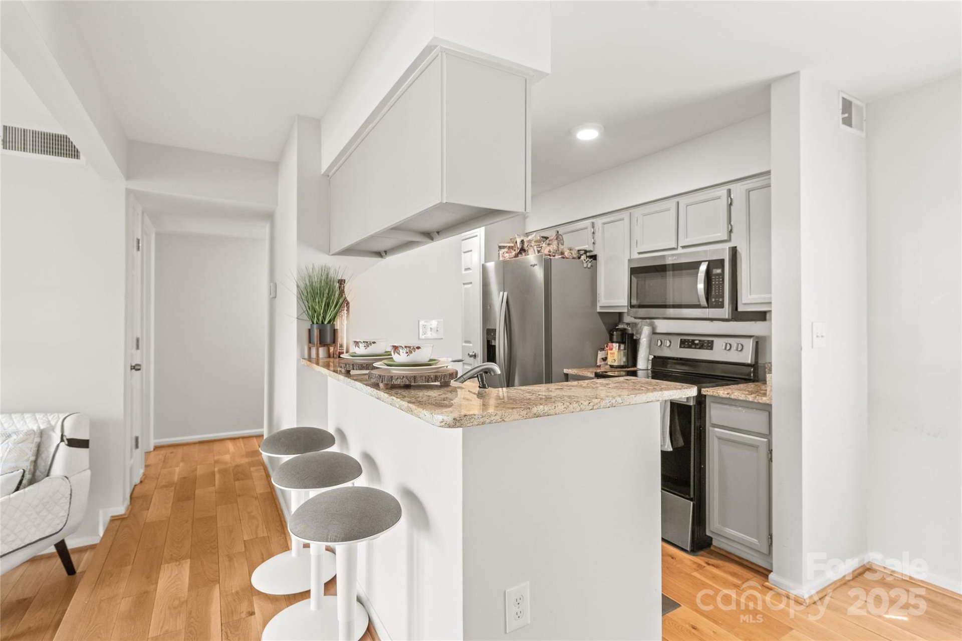 Property image 4 at 212 W 10th Street, Charlotte, NC 28202