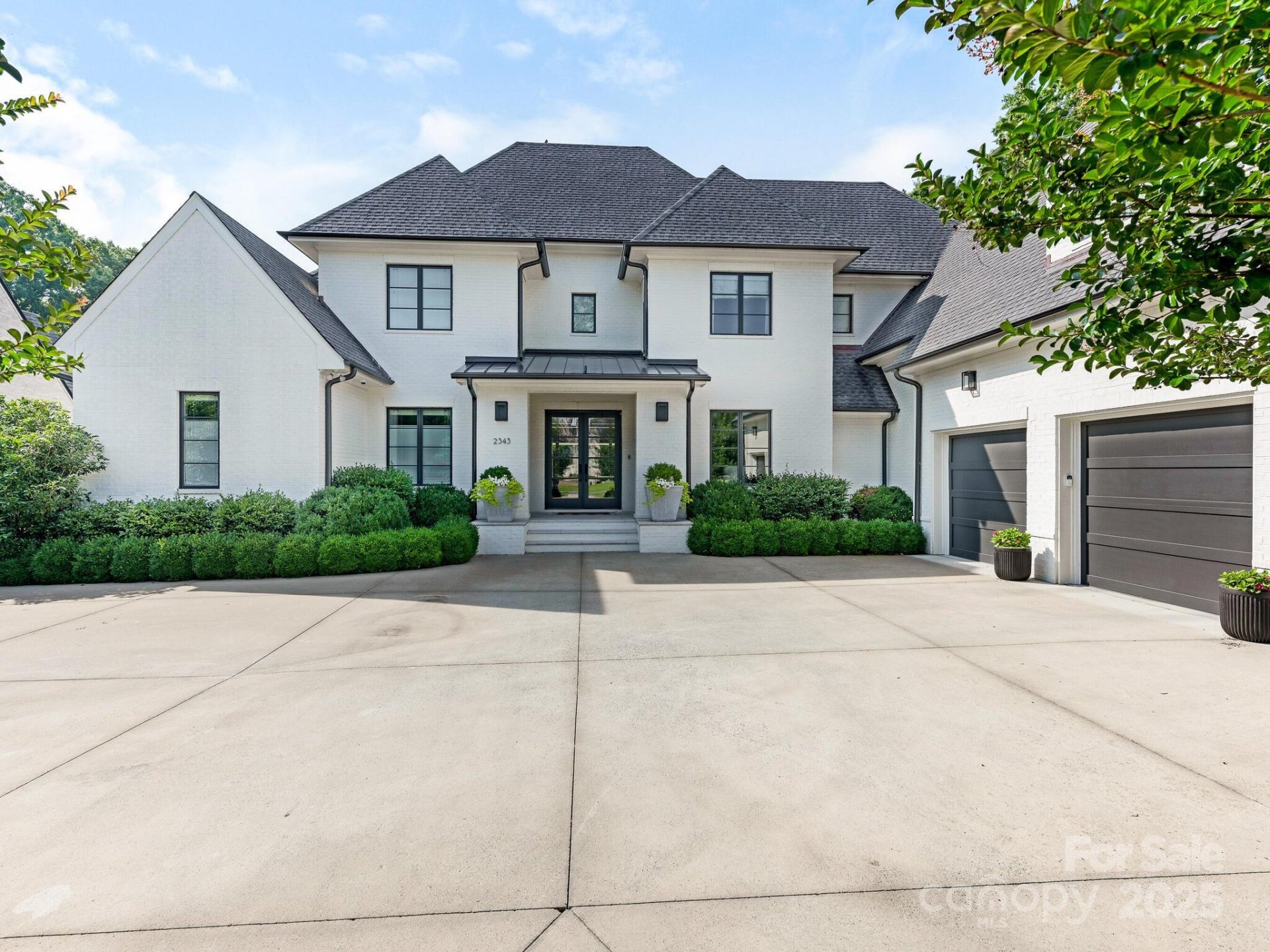 Pharr Acres, Charlotte Community