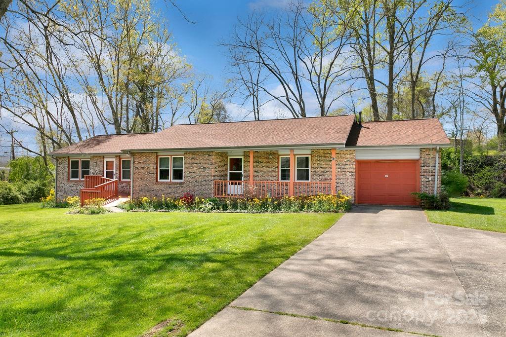 Property image 2 at 17 Resada Drive, Brevard, NC 28712