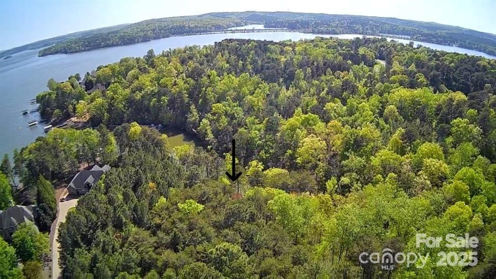 Heron Bay, Badin Lake Community