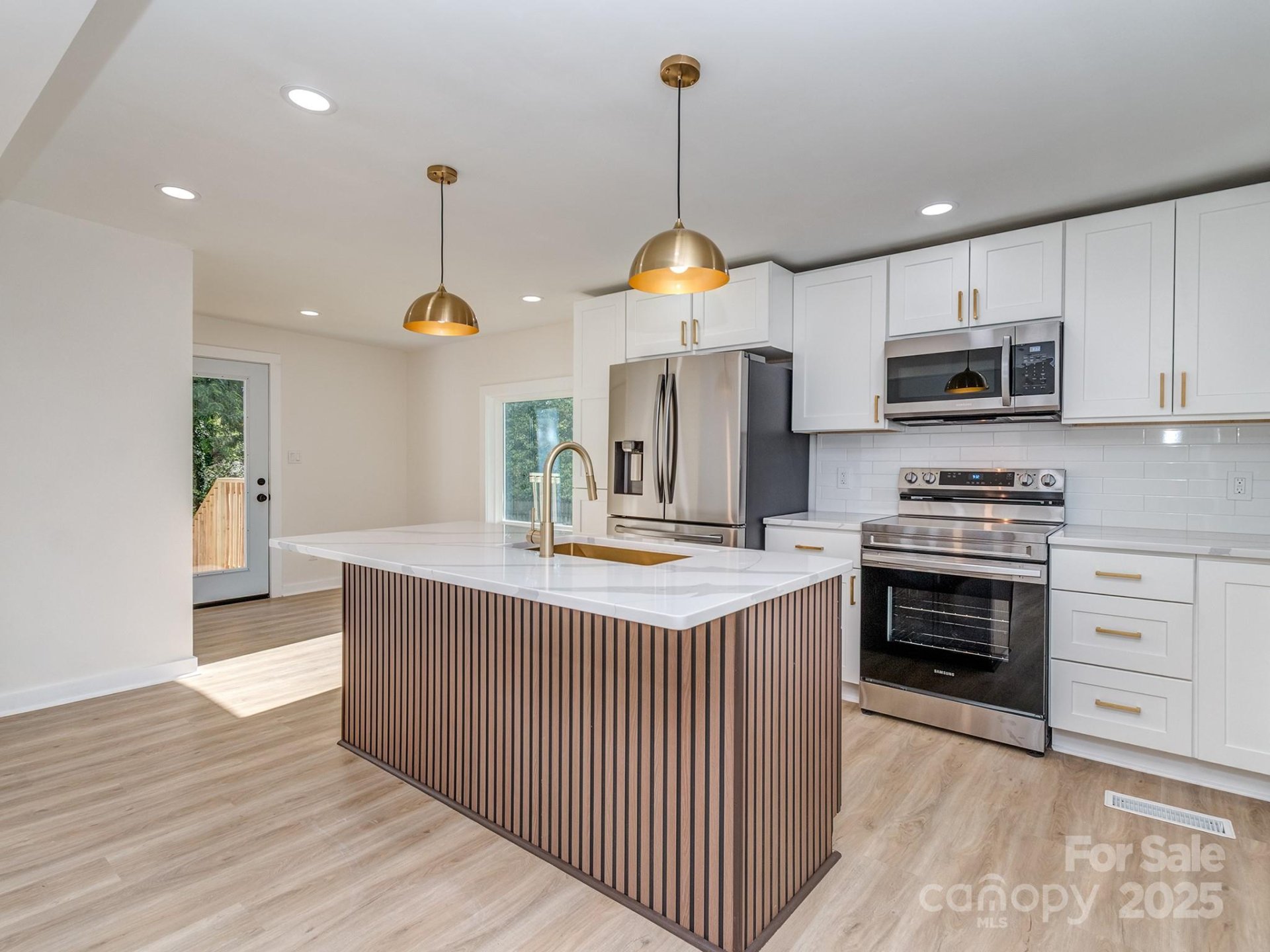 Property image 2 at 2717 Springway Drive, Charlotte, NC 28205