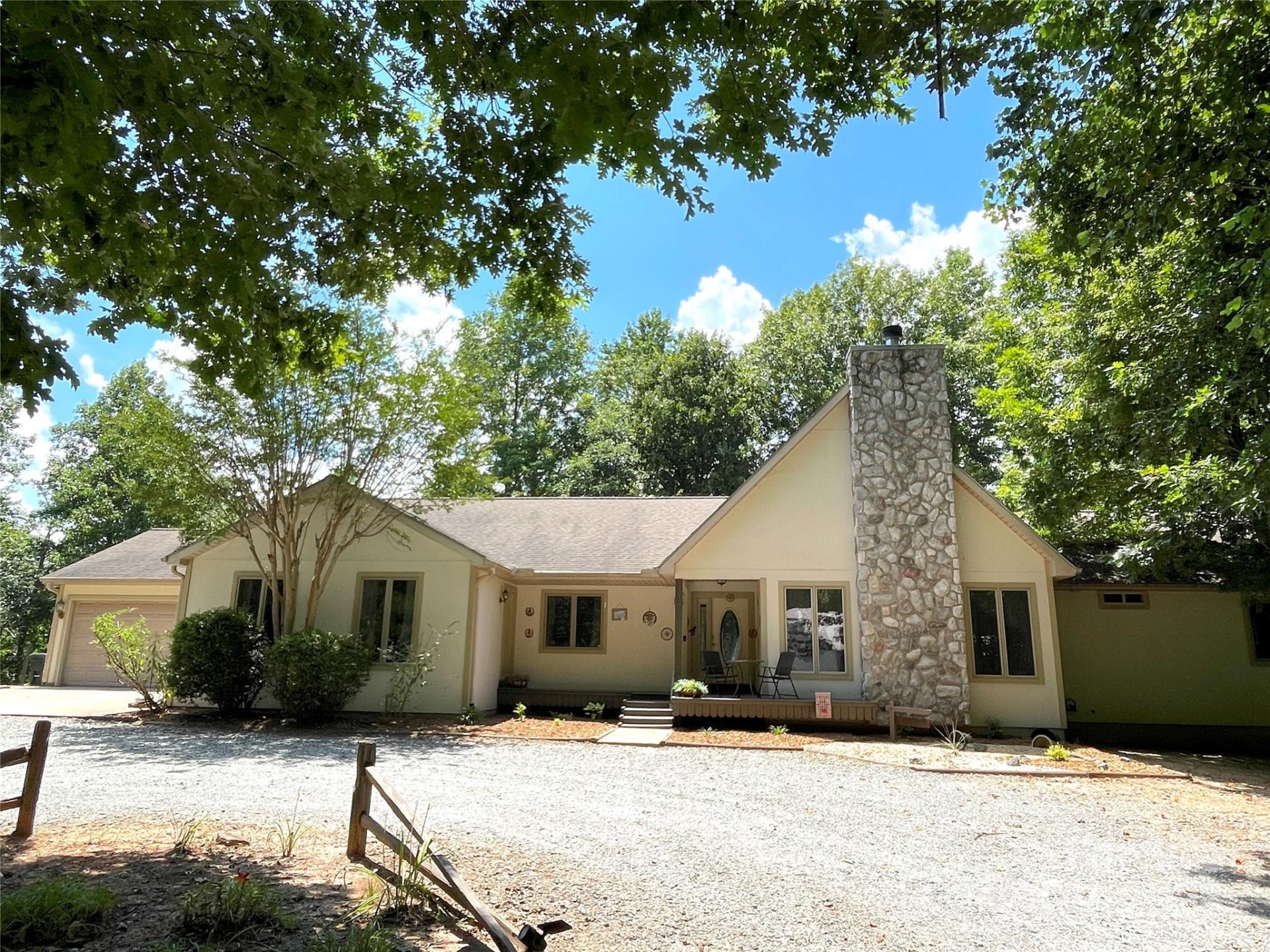 3670 Maple Creek Road