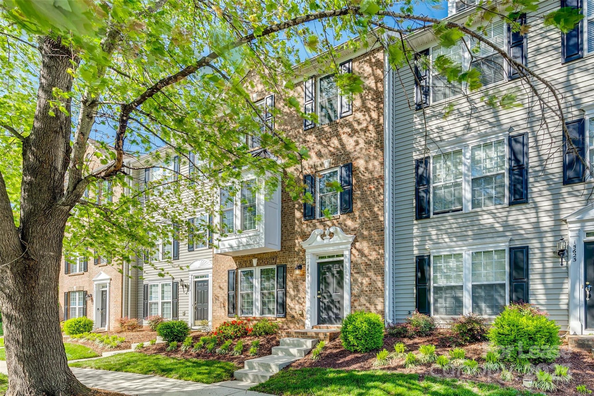 Property image 1 at 15619 Sir Charles Place, Charlotte, NC 28277