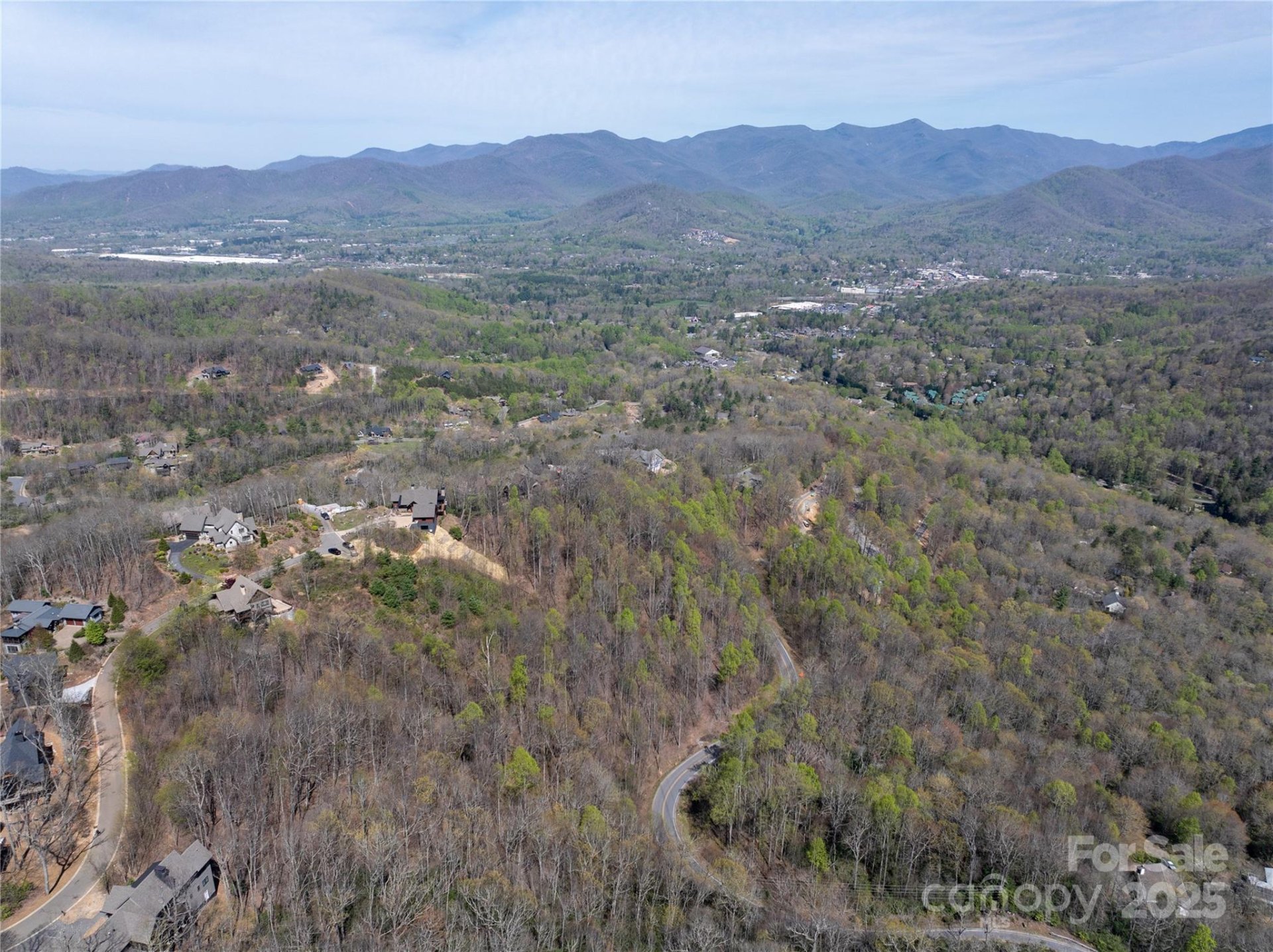 Property image 5 at 19 Crockett Ridge Road, Black Mountain, NC 28711