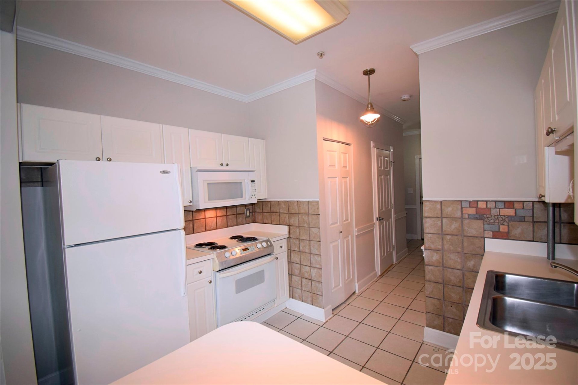 Property image 1 at 8955 Meadow Vista Road, Charlotte, NC 28213