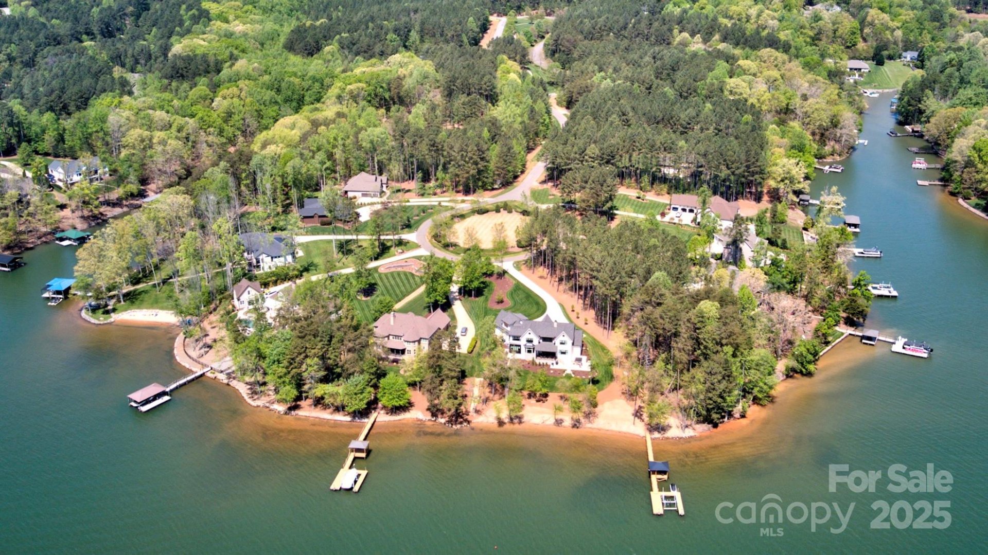 Falls Cove, Troutman Community