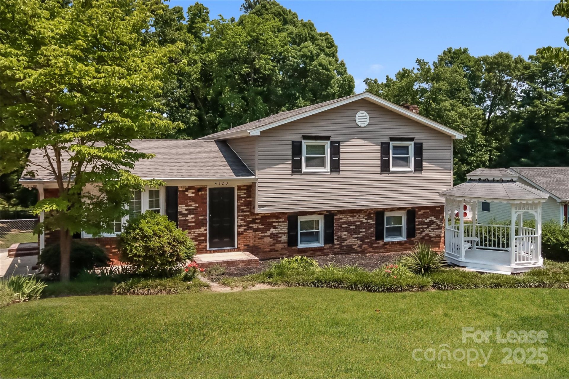 4320 Pinto Lane