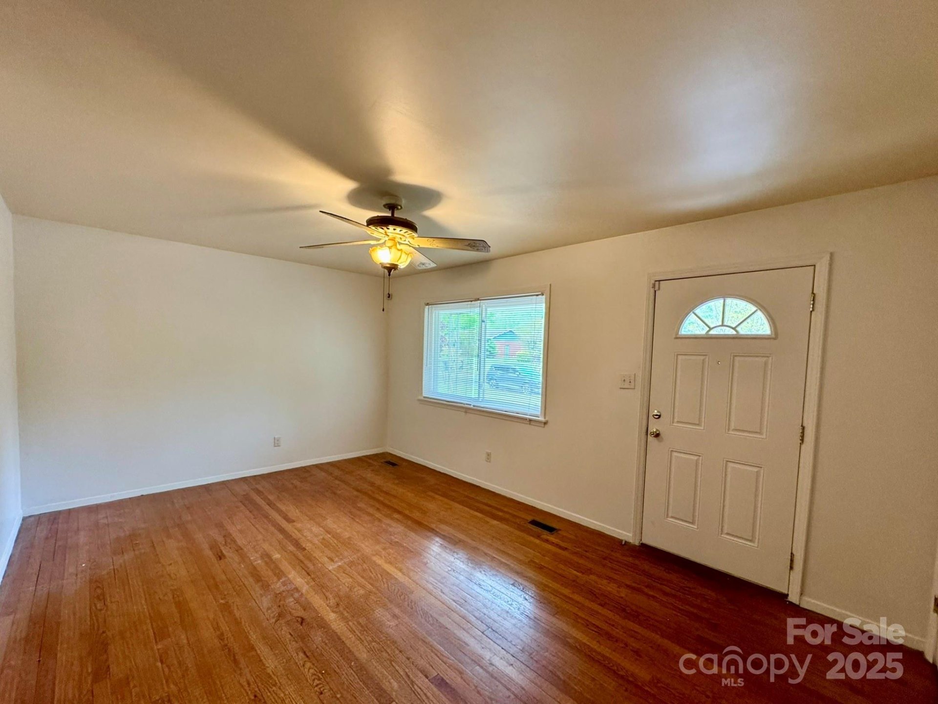 Property image 4 at 4623 Monmouth Drive, Charlotte, NC 28269