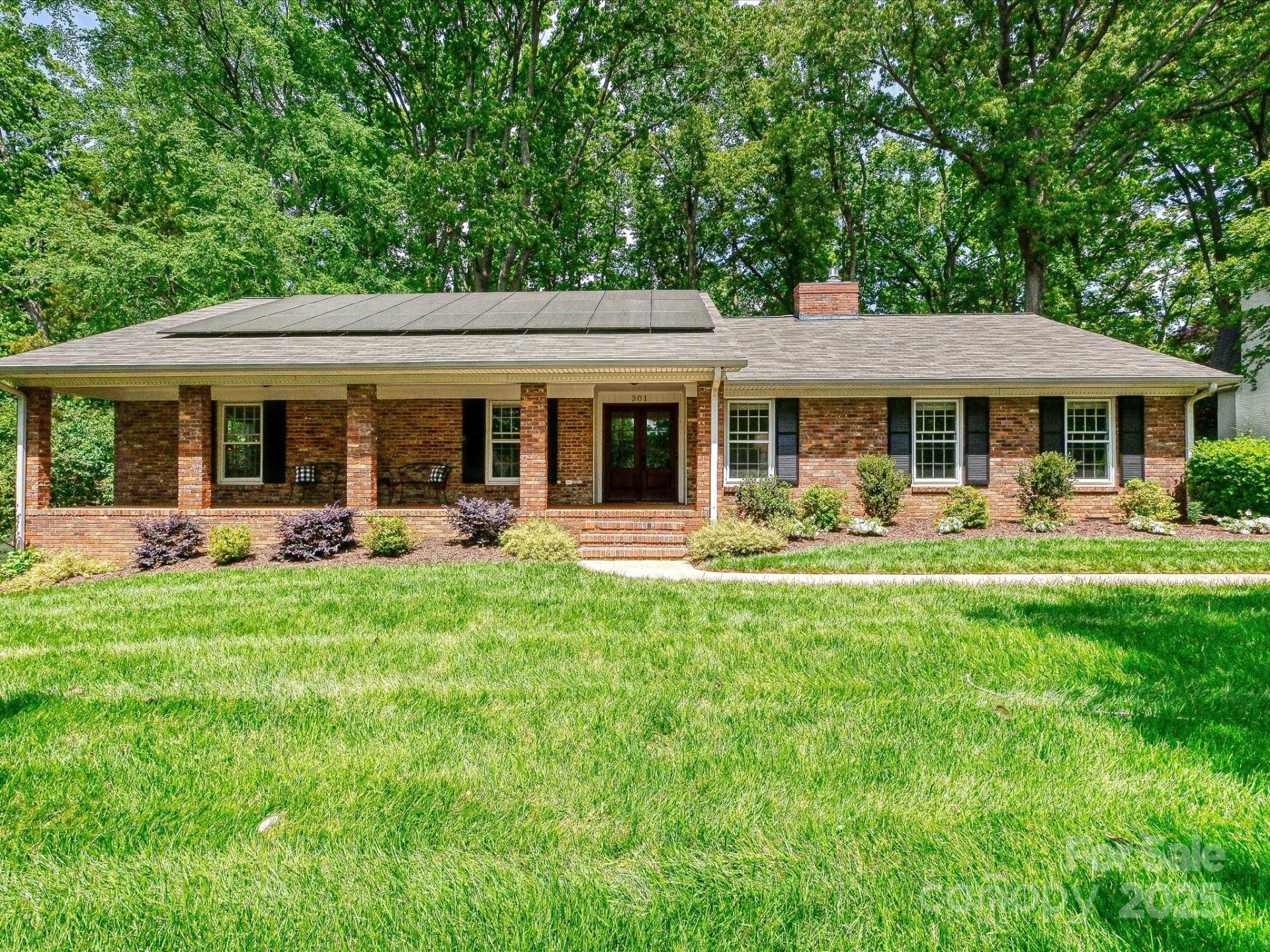 301 Glen Oaks Road