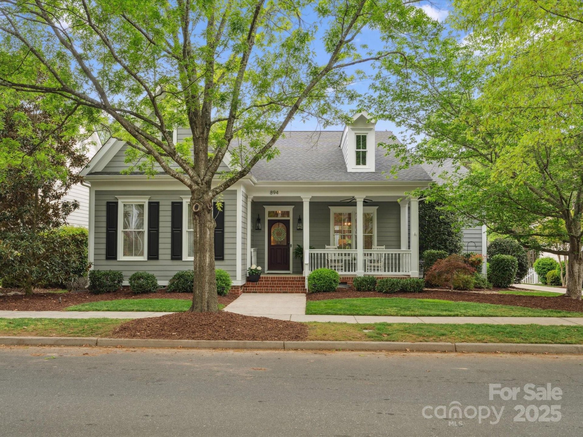 894 Stratford Run Drive