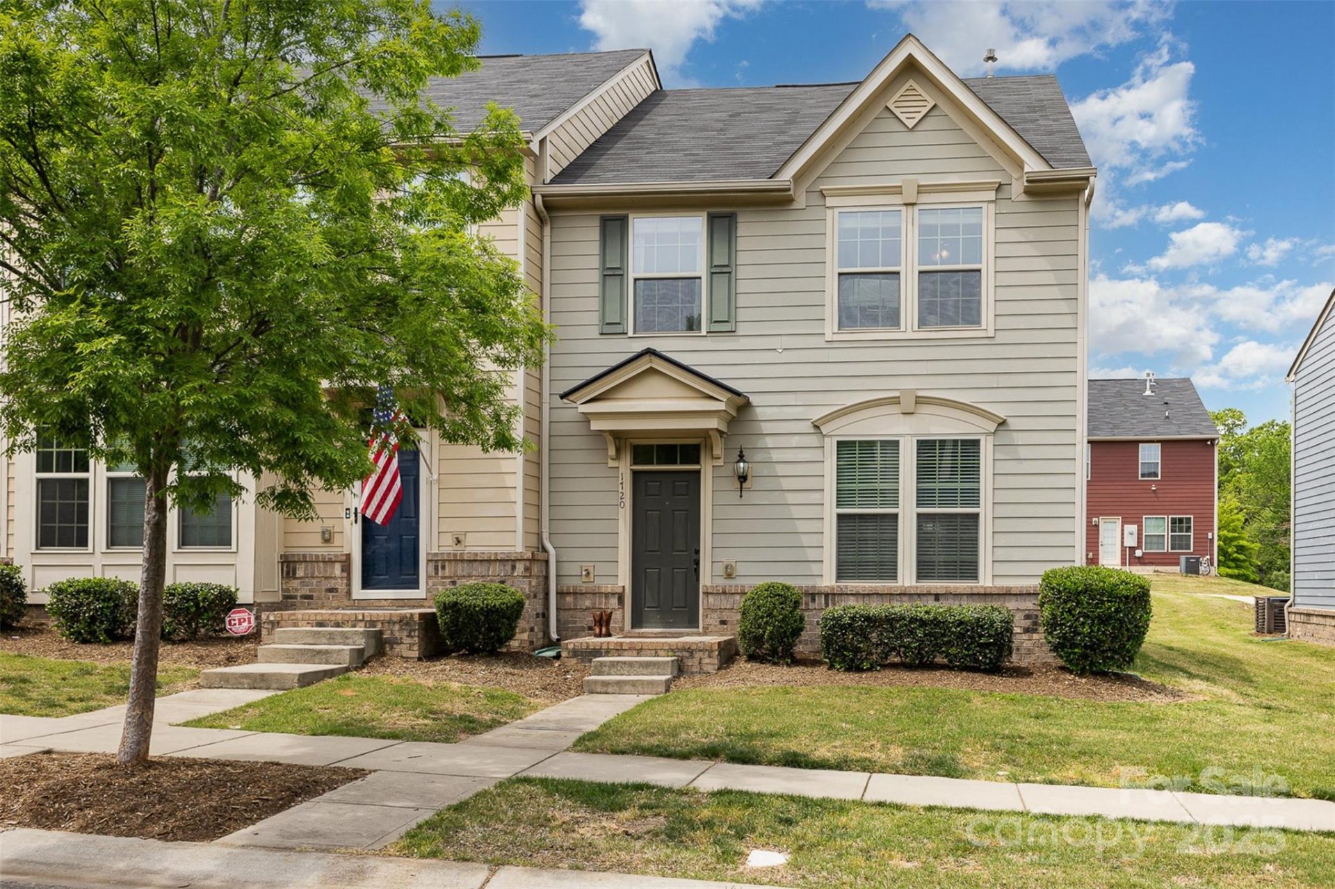 Property image 1 at 1720 Fleetwood Drive, Charlotte, NC 28208