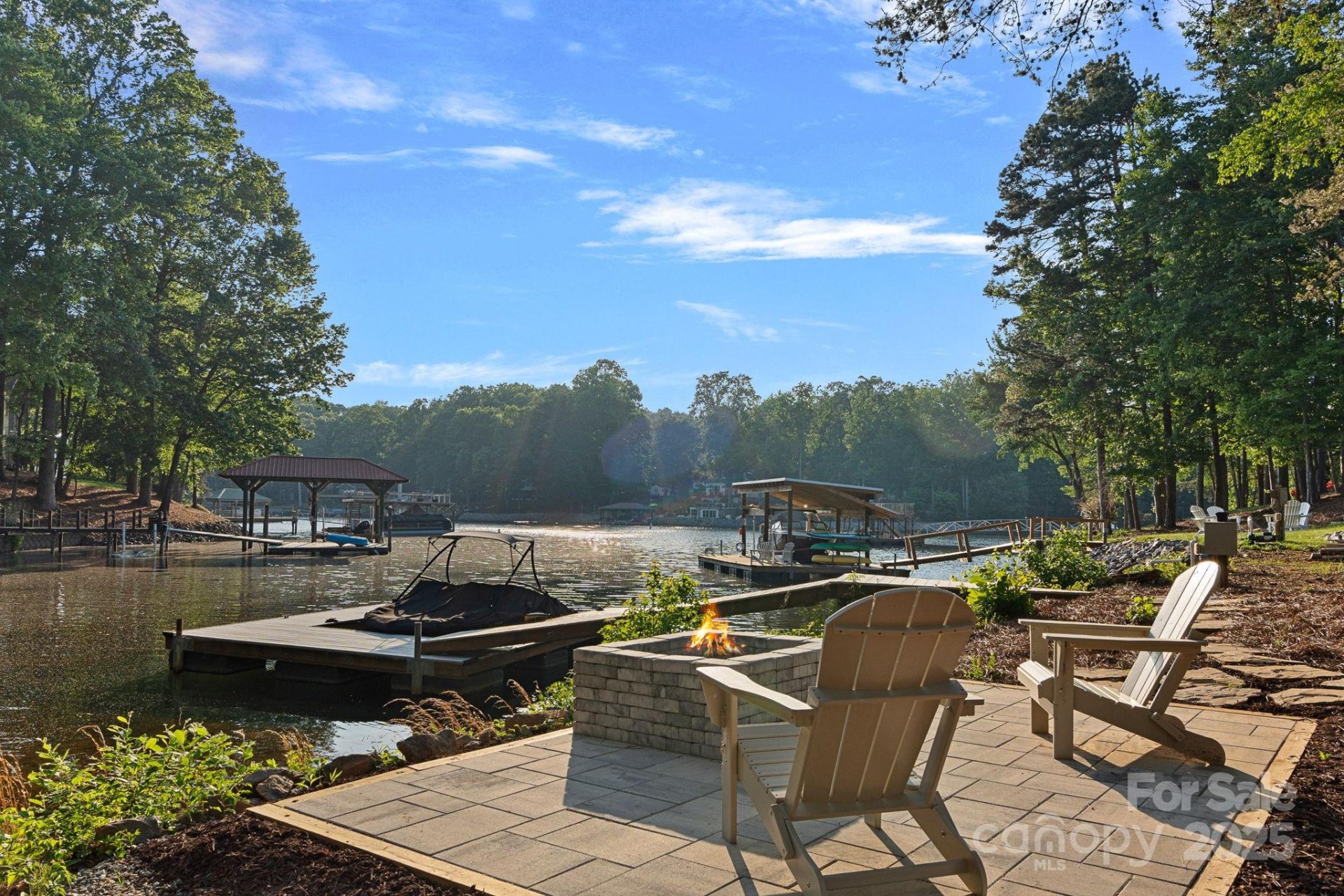 Property image 3 at 127 Holt Lane, Mooresville, NC 28117