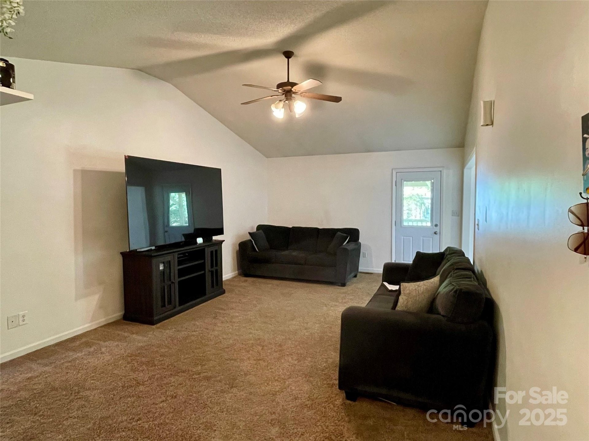 Property image 4 at 5065 Gateway Drive, Claremont, NC 28610