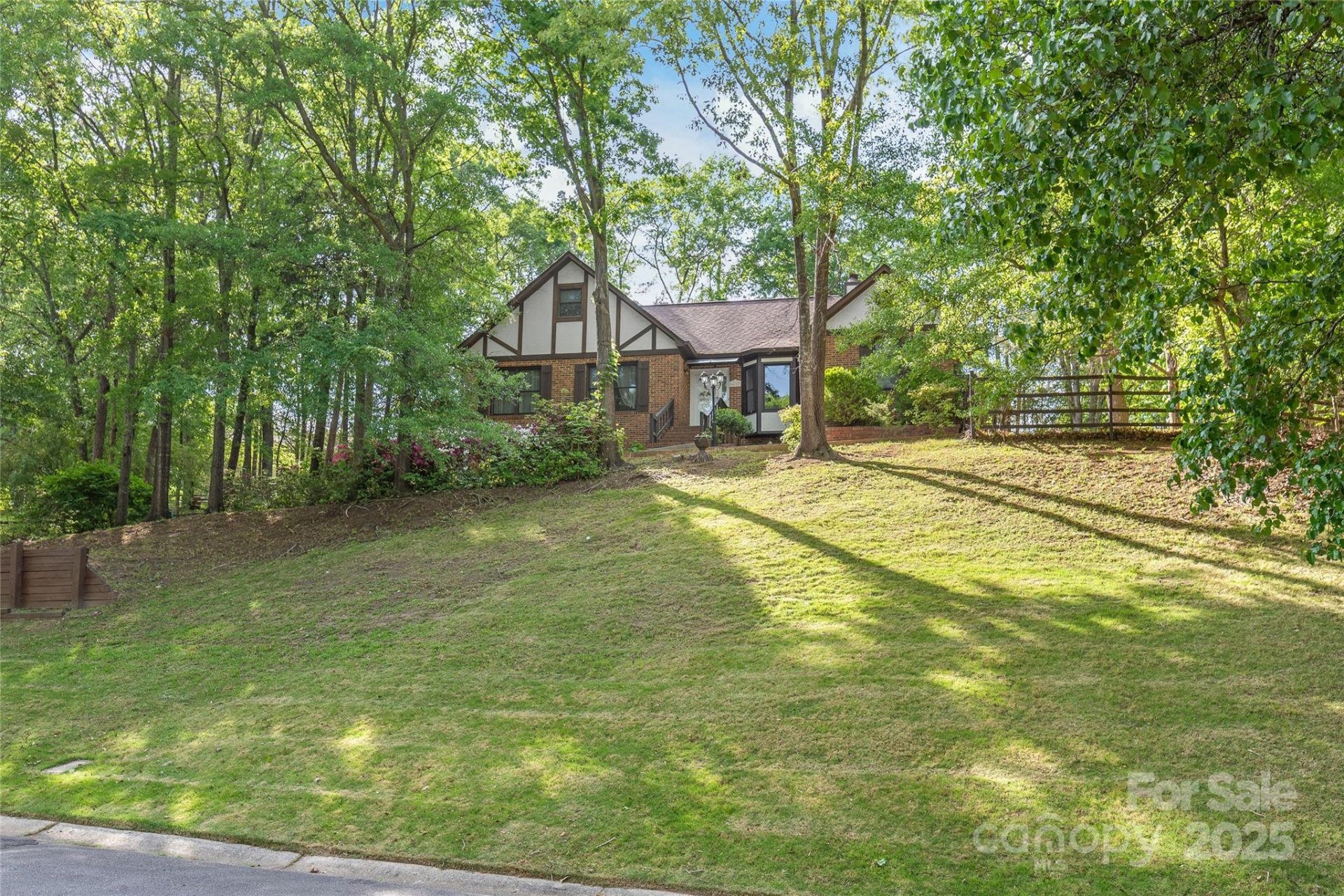 Property image 1 at 6617 Wannamaker Lane, Charlotte, NC 28226