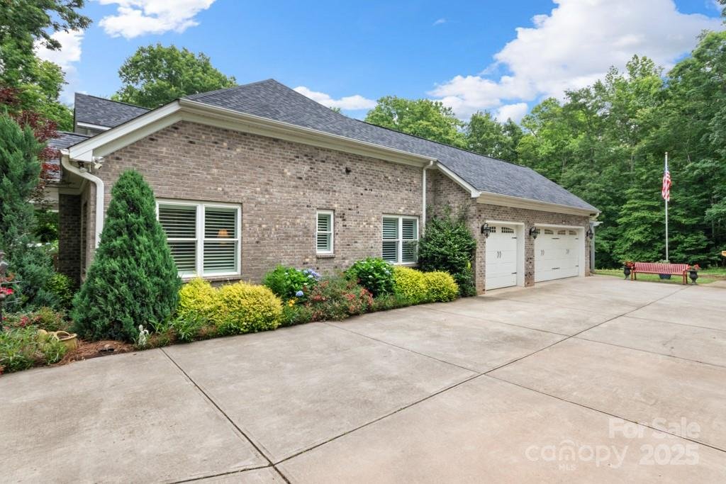 Property image 5 at 206 Oxford Place Drive, Fort Mill, SC 29715