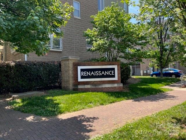 Property image 1 at 650 Raphael Place, Charlotte, NC 28205