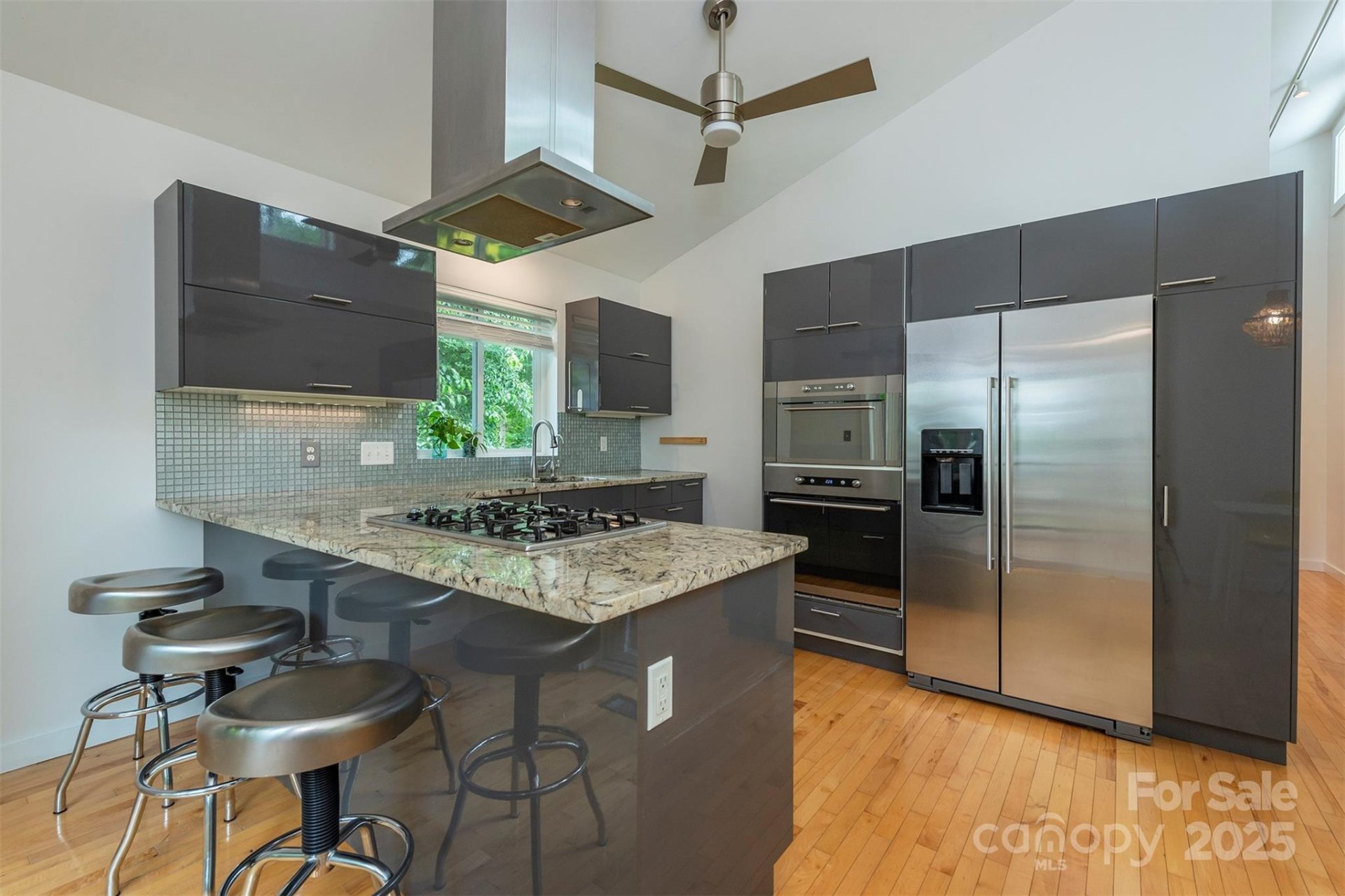 Property image 1 at 17 Digges Road, Asheville, NC 28805