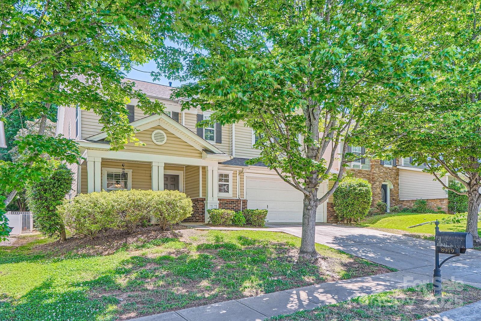 Property image 2 at 8919 Oransay Way, Charlotte, NC 28278