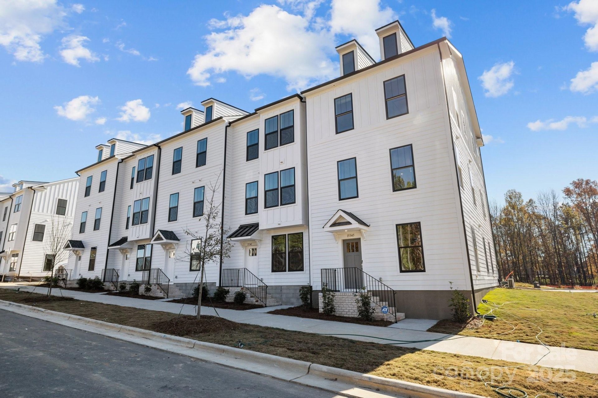 Property image 2 at 15370 Ballancroft Parkway, Charlotte, NC 28277